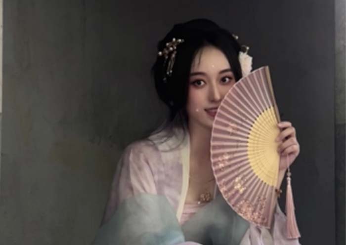 Asia Odyssey Travel Expert Lavinia