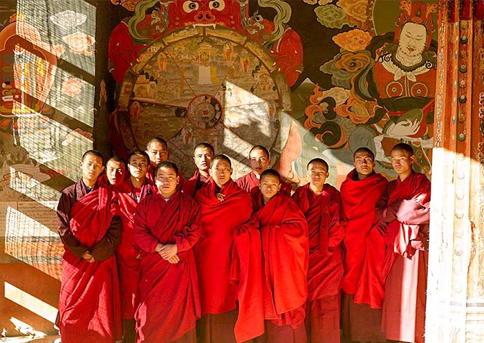 8 Days Western Bhutan Luxury Tour with Gangtey