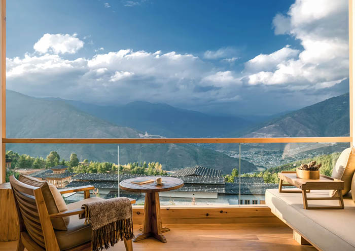 Where to Stay Luxury Bhutan | Best Hotels in Bhutan