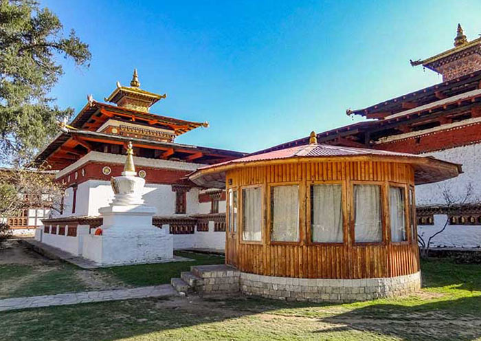 Bhutan April Weather