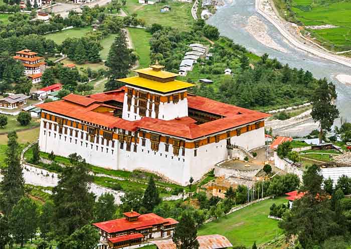 6 Famous Bhutan Dzongs (Updated 2024)