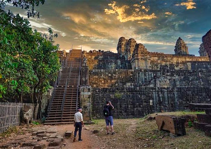 Sunset at Phnom Bakheng