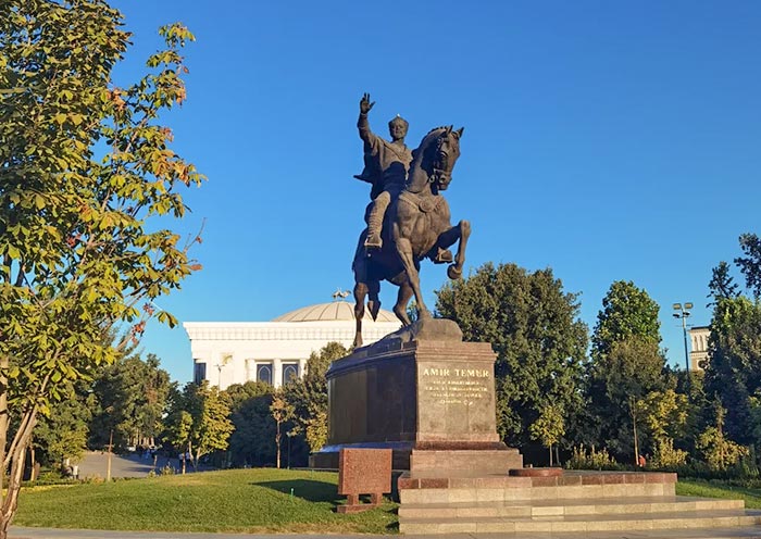 Amir Timur Square, Tashkent