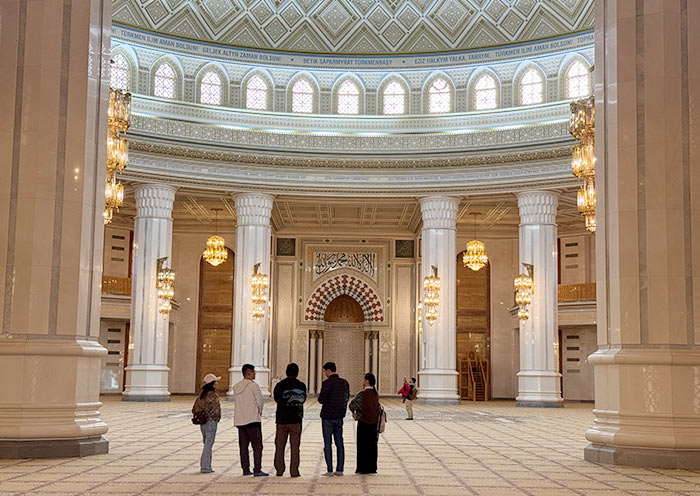 Turkmenbashi Ruhy Mosque