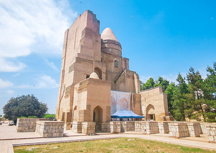 Dorus Saodat Complex