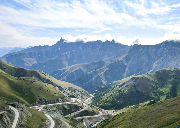 The winding and twisting Pamir Highway