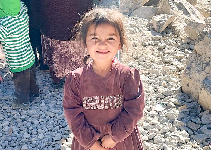 Local People at Seven Lakes