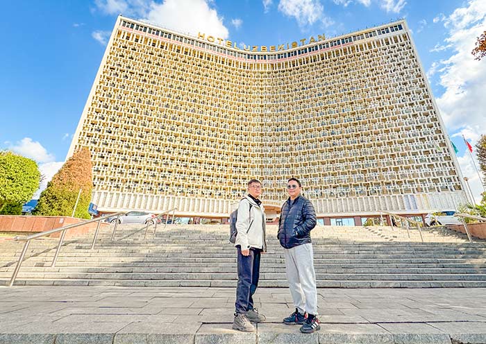 Hotel Uzbekistan in Amir Timur Square, Tashkent