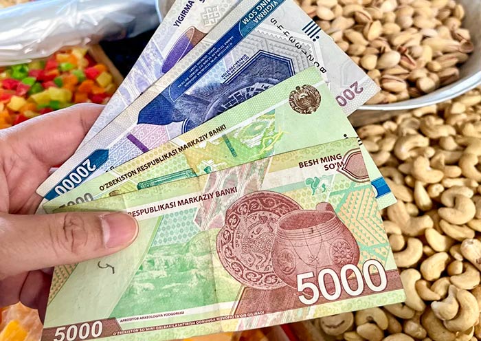 Uzbekistan Money