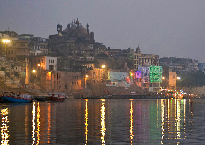View Alamgir Mosque from Boat on the Ganges