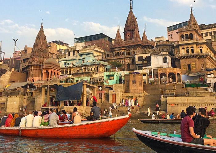 Boat ride to Dashashwamedh Ghat