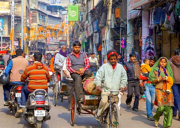 Chandni Chowk is renowned for its vibrant atmosphere Chandni Chowk is renowned for its vibrant atmosphere
