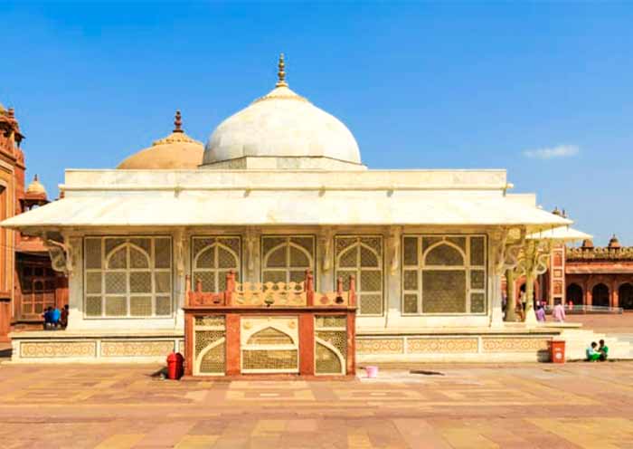 The tomb of Salim Chishti in Fatehpur Sikri The tomb of Salim Chishti in Fatehpur Sikri