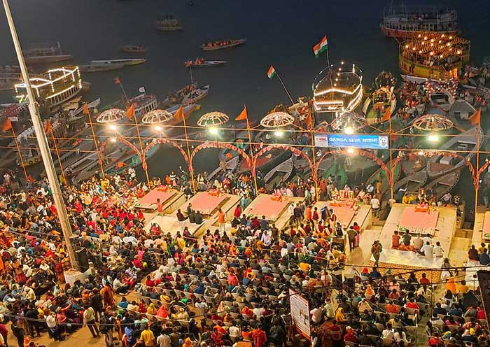 Ganga Aarti ceremony near the Ganges Ganga Aarti ceremony near the Ganges