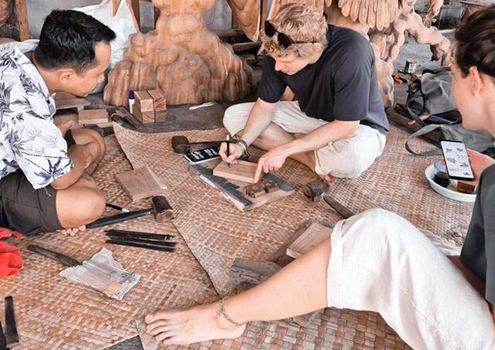 Mas Village (Woodcarving Village) in Ubud Mas Village (Woodcarving Village) in Ubud