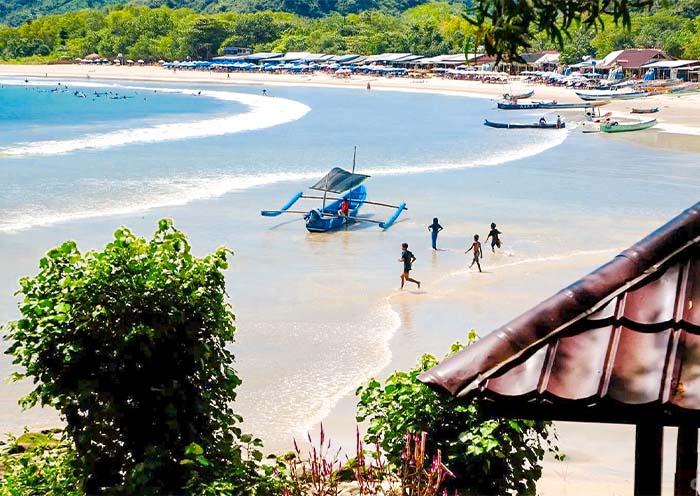 Selong Belanak Beach