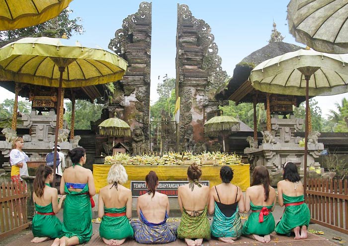 Tirta Empul Holy Spring Temple 
