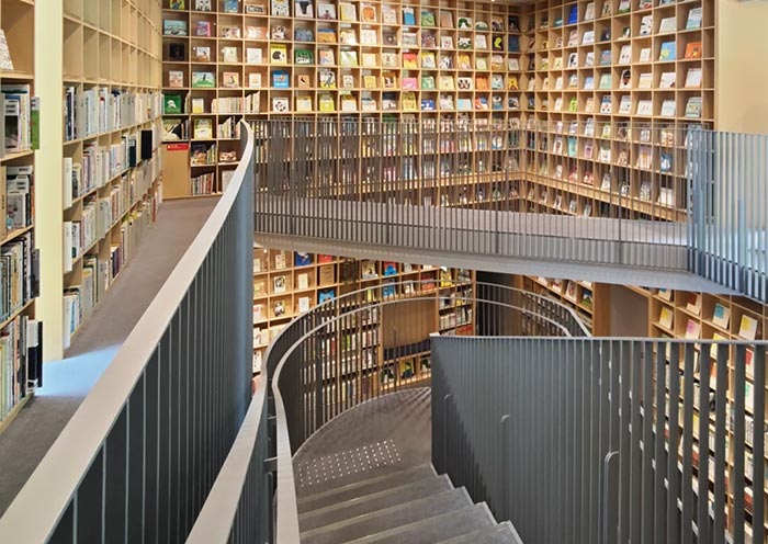 Children's Book Forest, Osaka