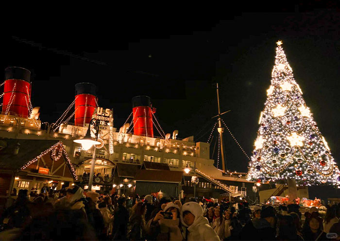 Magic of Tokyo Disney in December