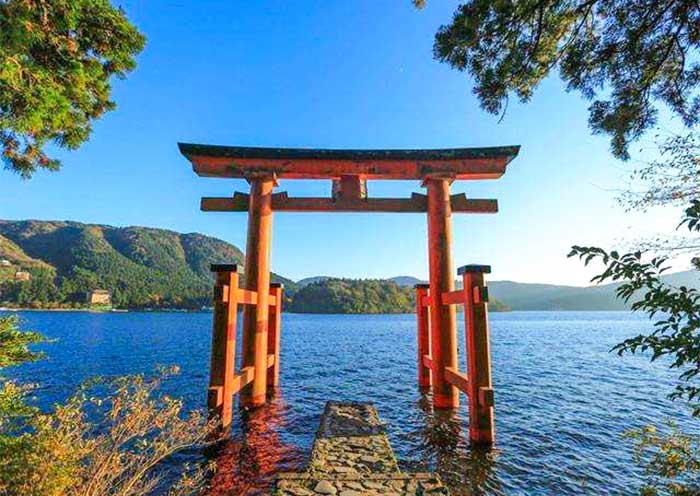 The Iconic Red Torii Gate of Hakone Shrine