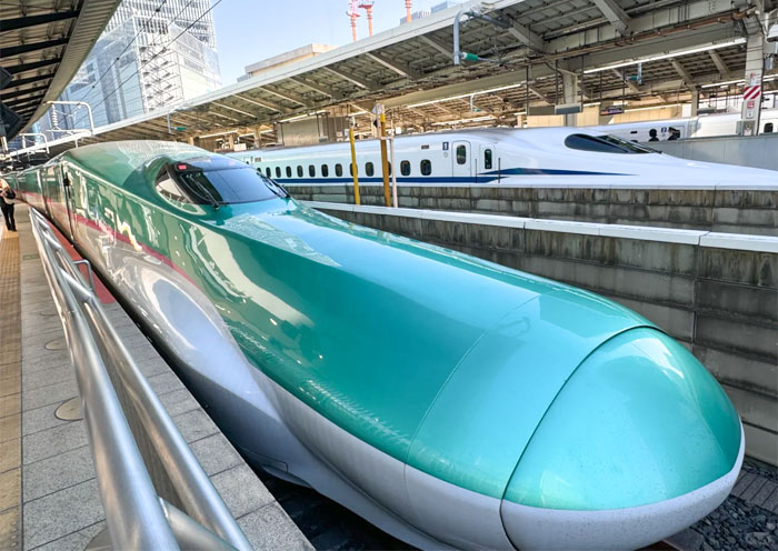 Shinkansen trains from Tokyo to Hokkaido