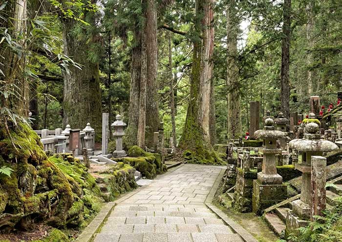 Okuno-in Pilgrimage Path, Koyasan 