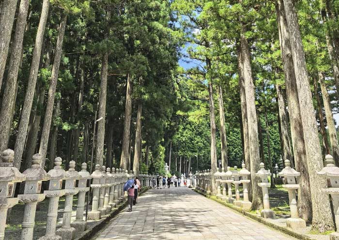 Okuno-in Pilgrimage Path, Koyasan