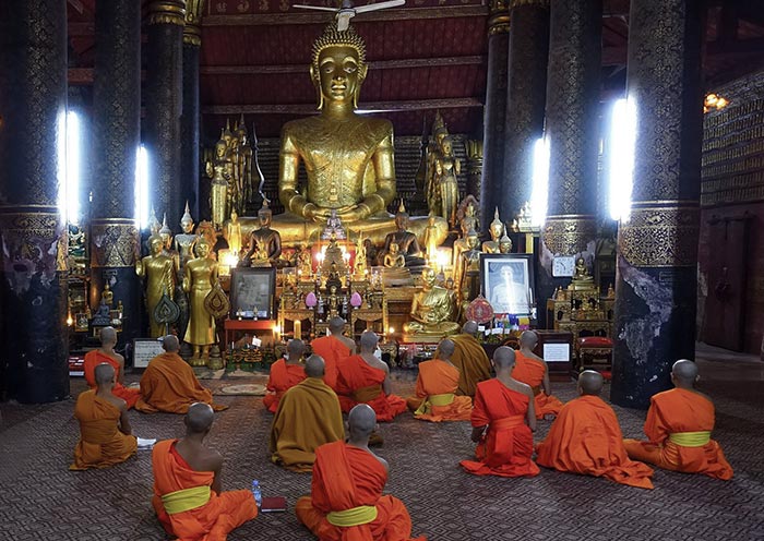 Buddha statues in Wat Mai, Luang Prabang