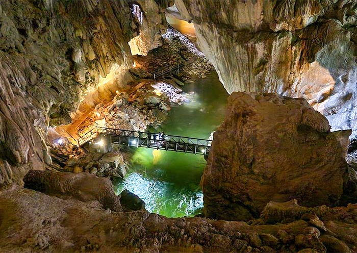 Clear Water Cave in Gunung Mulu National Park