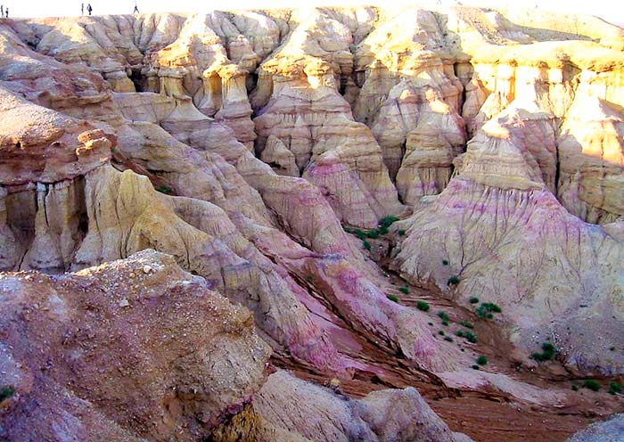 Dramatic Scarp, Tsagaan Suvarga