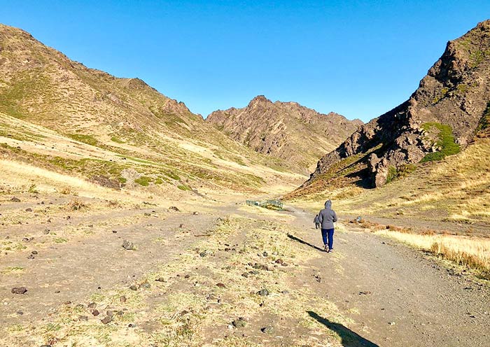 Yolyn Am Valley Hiking