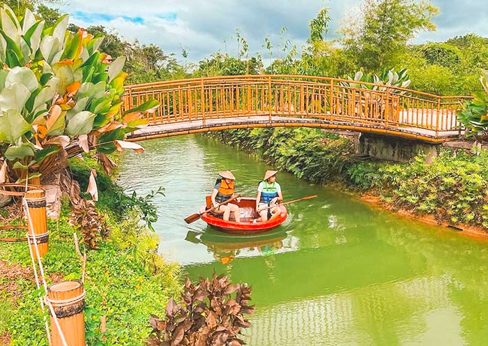 Kinaiyahan Forest Park, Bohol