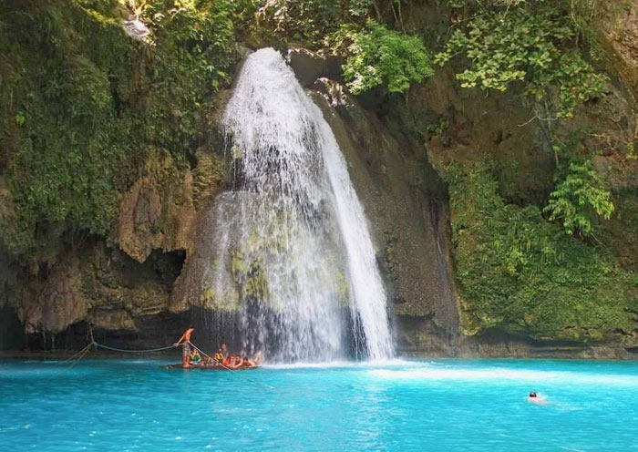 Canyoneering to Kawasan Falls in Cebu