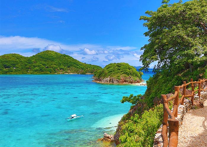 Bulog Dos Island, breathtaking island near Coron