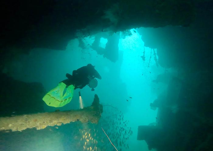  East Tangat Wreck, Coron