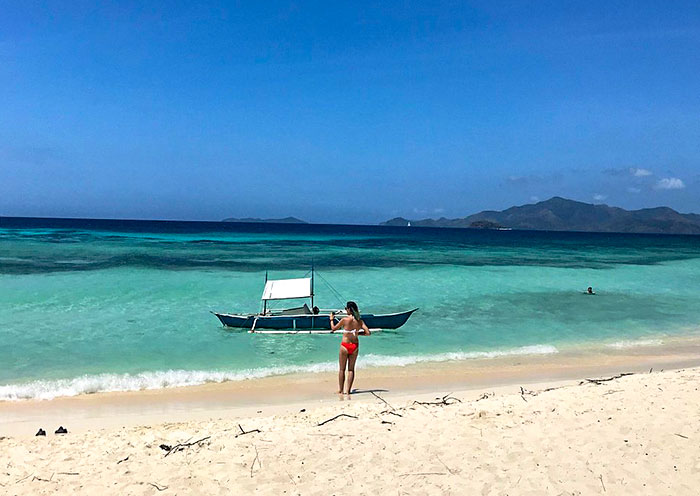 Powdery White Sand Beach, Malcapuya Island