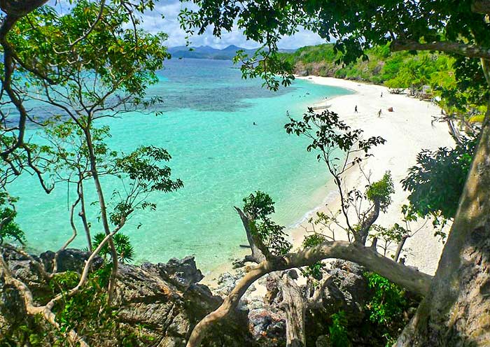 Enjoy Panoramic View of Malcapuya Island
