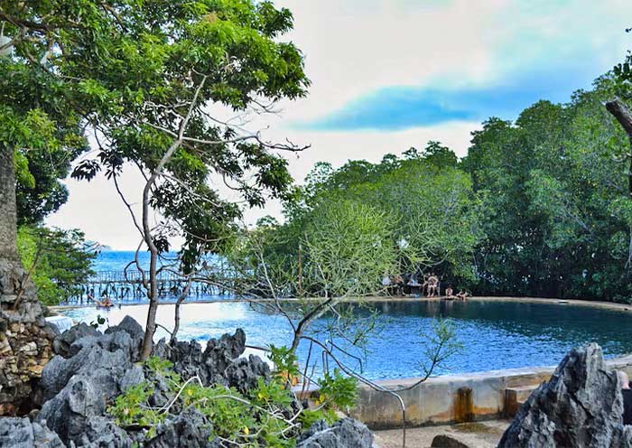 Maquinit Hot Spring