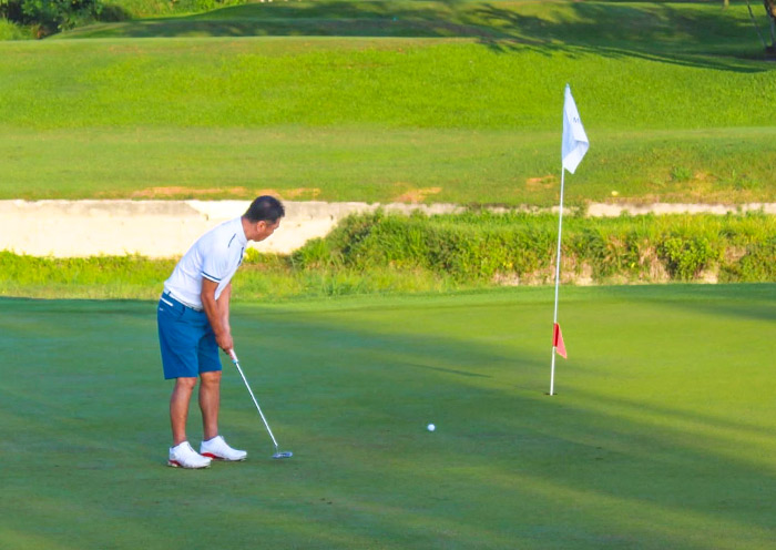 Golf at Mimosa Plus Golf Course