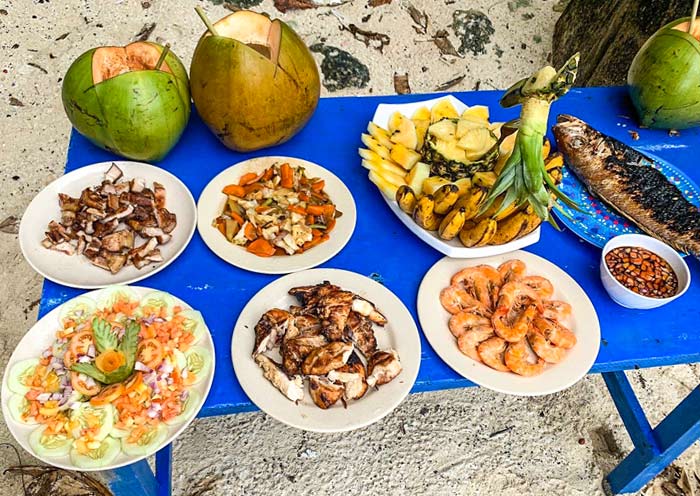 Our guests enjoying a local Filipino lunch