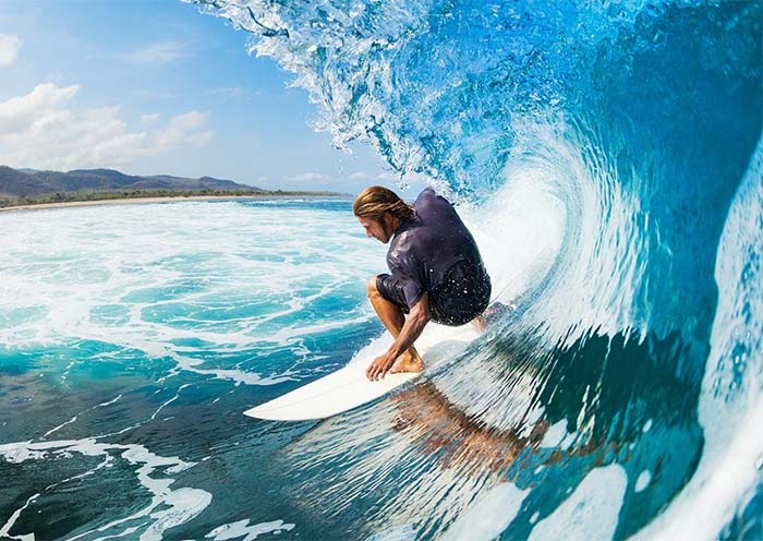Surfing in Philippines