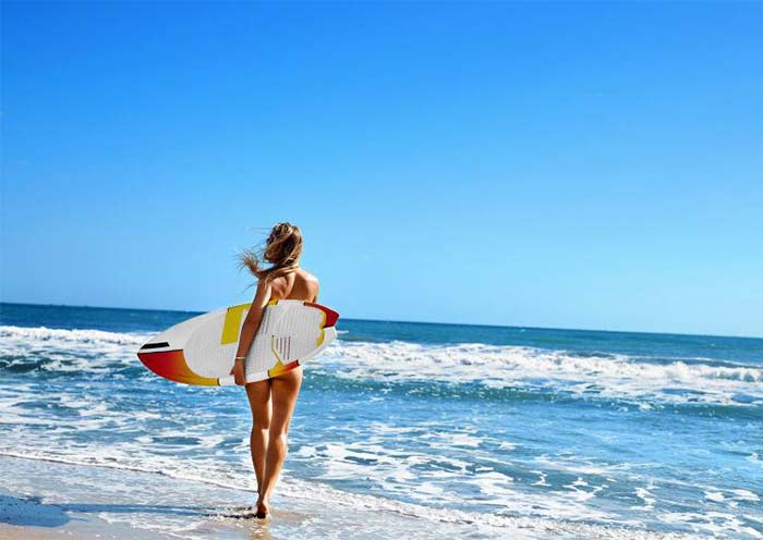Surfing in Philippines