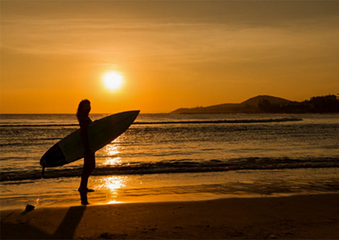 Surfing in Philippines