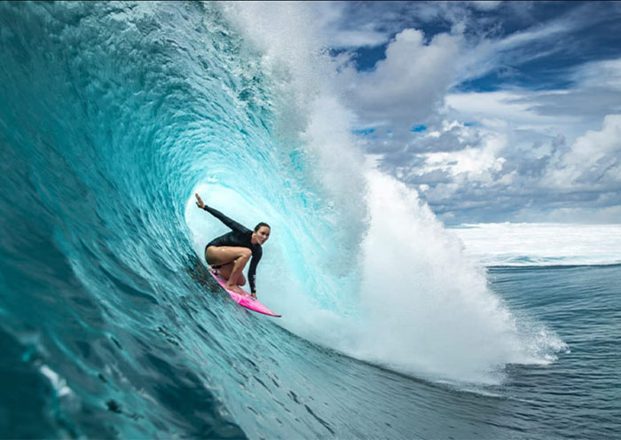 Surfing in Philippines