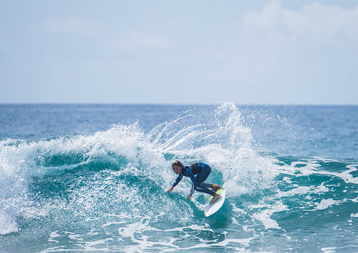 Surfing in Philippines