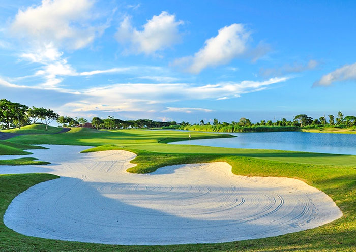 Par 72 Championship Course, Sherwood Hills Golf Country Club