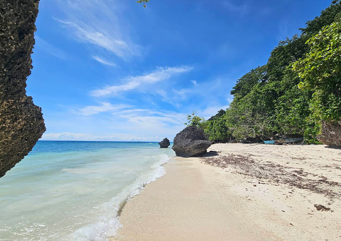 Siquijor Kagusuan Beach