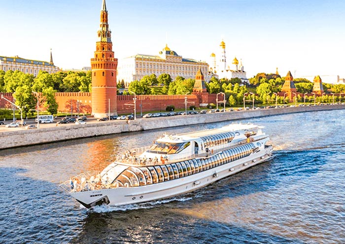 Board a daytime cruise to view Moscow