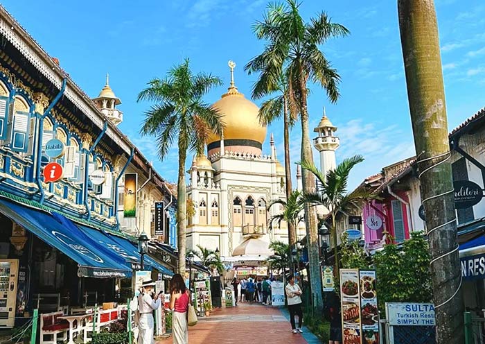Sultan Mosque, built by Sultan Hussein Shah