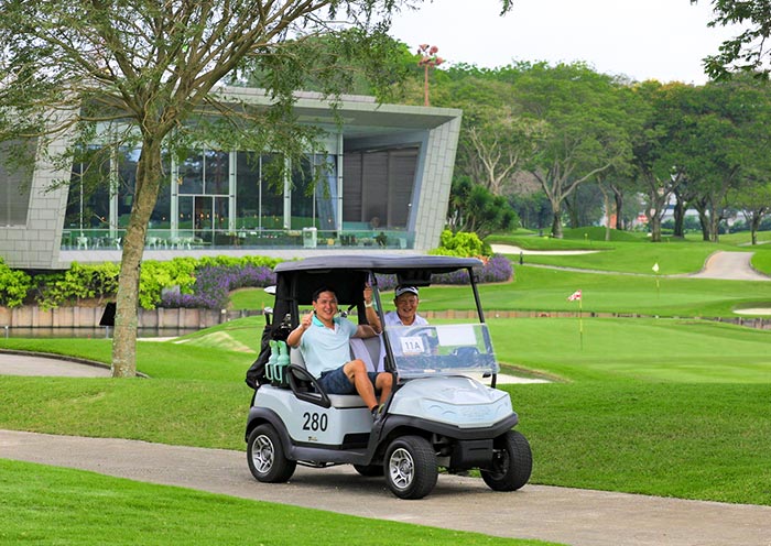 Buggy at Masters Course, Laguna National